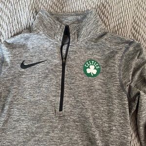 Nike Celtics quarter zip dry fit size S